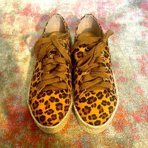 Size 8 Chetah Print platform Sneaker
